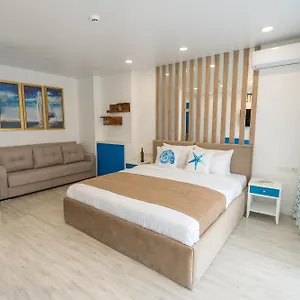 Otel Seagull Beachfront Boutique, Batum